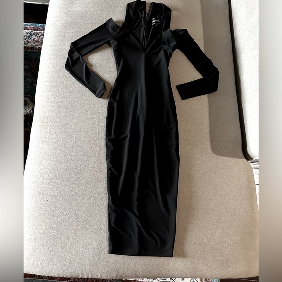 Nookie Long Sleeve Black Midi Dress